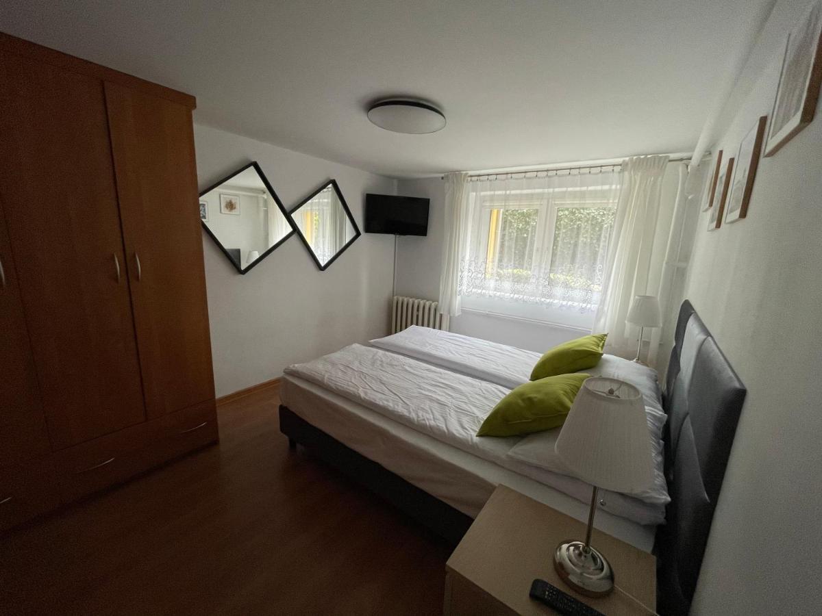 2 Sypialnie Z Kuchnia - 200 Metrow Od Morza *
